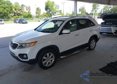 2013 Kia Sorento Lx from USA, damaged, VIN 5XYKT3A69DG370190